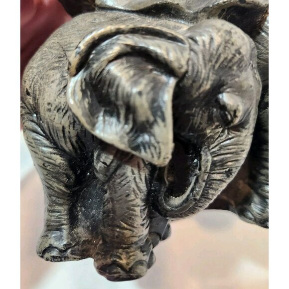 Vintage Grey Elephant And Calf Candle Realistic Great Details 7" Long by 6" Tall - Picture 10 of 13